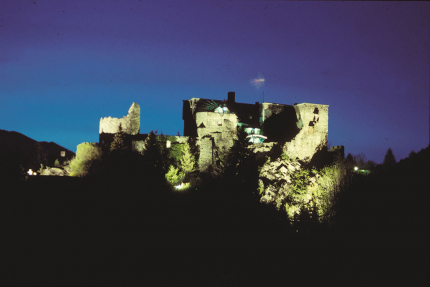 Burg Sommeregg in Seeboden – Seevilla Cattina – Urlaub am Millstätter See – Urlaub in Kärnten am See 