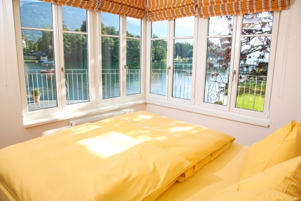 Schlafzimmer Appartement Seerose – Seevilla Cattina – Appartements direkt am Millstätter See in Kärnten