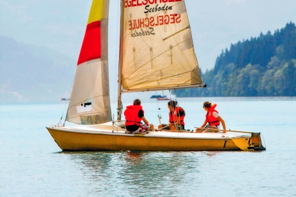 Segeln beim Hotel ROYAL X – Seevilla Cattina – Urlaub im Appartement am Millstätter See